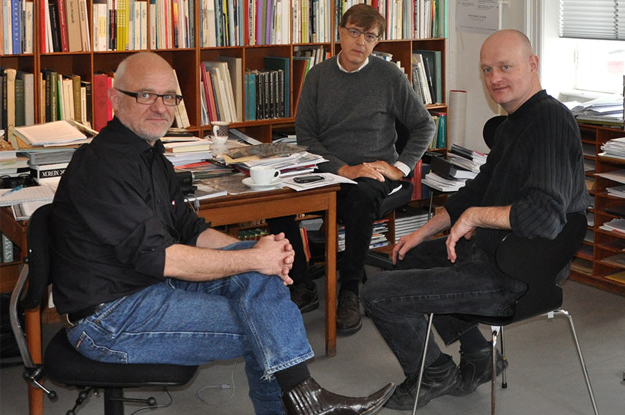 Fremtrædende danske kunstnere og designere besøger PVC-fabrik i Sverige